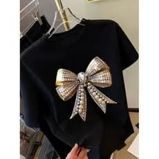 Camiseta Feminina de Laço, Manga Curta, Gola Redonda com Padrão Decorativo Brilhante, Top Casual Estilo Urbano