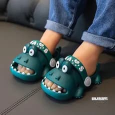 Babuche Infantil Menino Menina Dinossauro Macio e Flexivel Barato