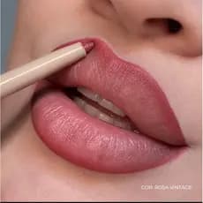 Lapis labial batom e contorno Mahav - cor ROSA VINTAGE