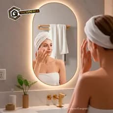 Espelho Oval Decorativo com LED Vidro Lapidado 80x50 para Banheiro Quarto Sala