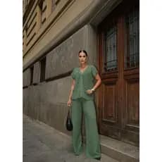 Conjunto Feminino Tricot Calça Pantalona e Max Colete Blusa Regata com Botões Kimono Moda Tendência