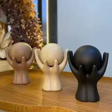 Escultura Estatueta Cerâmica Decorativa - Mãos Amadeirada Bola Esfera