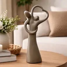 Escultura Casal Coração em Cerâmica Decorativo Moderno - Pintura Acetinada Presente Amor União