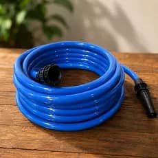Mangueira Jardim 10 Metros Reforçada Lisa Flexível Com Esguicho Adaptador Para Irrigação