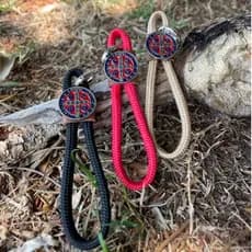 Chaveiro medalha São Bento para carros / chaves / acessórios feito em Corda Nylon naval– Proteção e Estilo