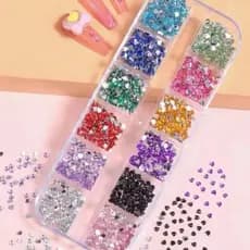 Strass Coração Colorido para Nail Art e Maquiagem - Estojo (S26)
