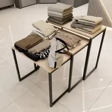 Expositores Metálicos Com MDF Amadeirado Estilo Industrial Para Loja Roupa Livro Brinquedo Variados