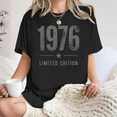 [Camiseta Premium Algodão Puro]LA 1976 Limited Edition Feminina, Short - Sleeve, Estilo Vintage, Multicor, Ideal para Ev