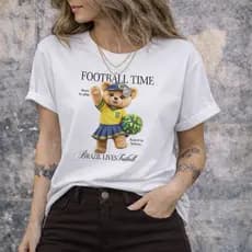 [Camiseta Premium Algodão Puro]LA Camiseta Feminina Estampada Urso Brasil Football Time | T-Shirt Casual Algodão Confort