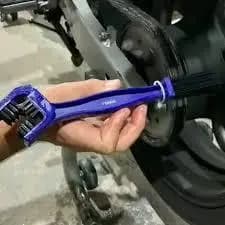 Escova para Limpeza de Correntes de Motos e Bike Bicicleta Transmissão Envio Rápido
