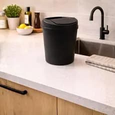 Lixeira 5 Litros com Tampa Basculante Lixeira para Banheiro Escritório e Cozinha