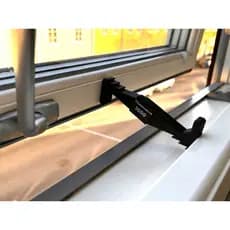 Trava Janela Basculante Ajustável Regulagem Limitadora Haste Reforçada Segurança 3D