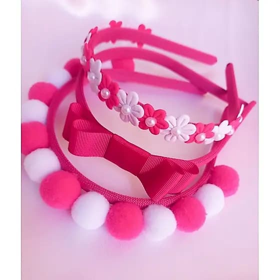 Kit 3 Lindas Tiaras Pink Arquinho Com Pompons Florzinhas e Meia Pérola Acessório de Cabelo Infantil Menina Kit 3 Peças