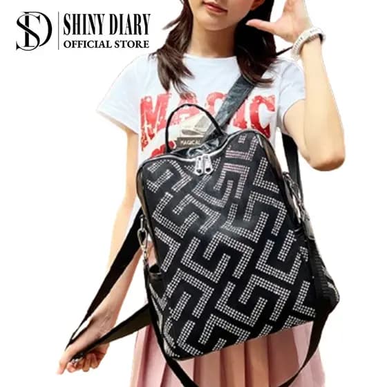 Mochila Casual Feminina com Detalhes em Strass Versátil Confortável e Elegante