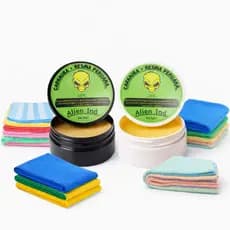 Cera Alien para Plástico e Cera de Lataria Remove Riscos Queimados sol Manchas Verniz e 2 Flanelas