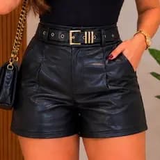 Short De Couro Sintético Feminino com Cinto Dourado Chique e Elegante - Tamanhos P, M, G e GG
