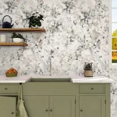 Papel de Parede Mármore Branco Siena – Adesivo Decorativo com Acabamento Tipo Porcelanato