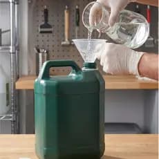 Kit 10 Galão Bombona Plástico 5L Verde Tampa Rosca Resistente Água Produtos Limpeza Armazenamento