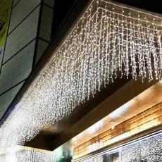 Cascata Natal 400 Lâmpadas Led Com 8 funções ou Fixo e 10 metros Fio Branco Pisca Pisca-110V-220V