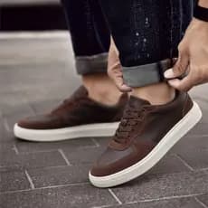 Tênis Masculino Casual Moderno em Couro Sapatênis Confortável Para Dia a Dia