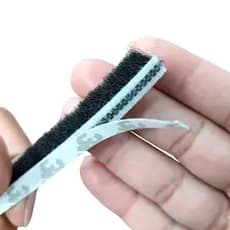 Veda Fresta Escova Adesiva 3M 7x10mm com Vedação Completa para Insetos e Ruídos
