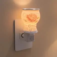 Difusor Aromatizador Elétrico Rosas Luz Ambiente Elegante Quarto Sala Casa