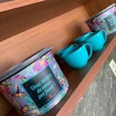 Beija-Flores na Cozinha: Pote Qualyplas de 1,8L + 4 Xícaras de plástico