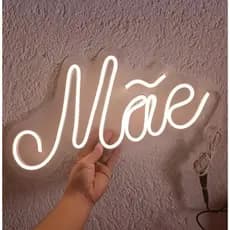 Letreiro Neon LED Acrílico 'Mãe' Presente Decoração Quarto e Sala Bivolt 110/220