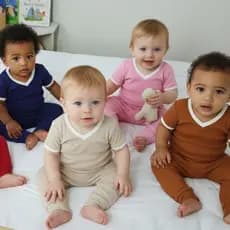 Kit 10 Peças de Bebê – 5 Bodies + 5 Calças | 100% Algodão | RN ao G | Sortido Menina, Menino e Unissex