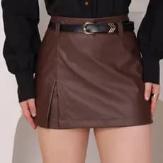SHORTS SAIA COURO FEMININO CINTURA ALTA QUE VALORIZA O CORPO SUPER TENDENCIA