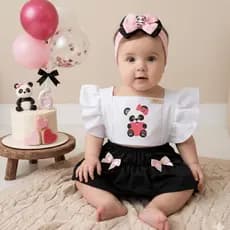Romper jardineira Bebê Menina Panda + Faixa Cabelo personalizada– Look Infantil Estampado mesversário