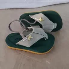 Chinelos Bebê Sandálias Baby Menino Menina Personagens Com Elastico ENVIO IMEDIATO