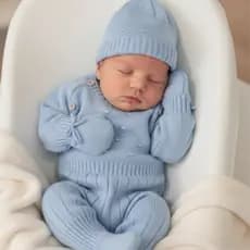 Kit Saída Maternidade 3 Peças Luxo Tricô Menino Menina Recém Nascido Macacão Luva Touca Tricot