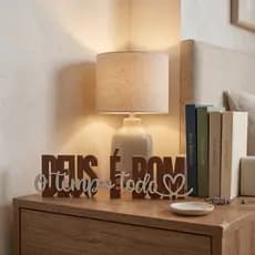 Letreiro "DEUS É BOM o tempo todo" - Placa Decoração Minimalista Frase Bíblica Cristã Fé Parede Sala Escritório