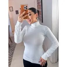 Blusa Feminina Tricô Gola Alta Cacharrel