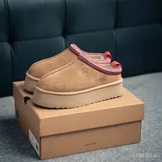 Botas UGG Classic Ultra Mini Combinam Com Virais