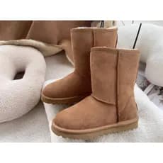 Botas de neve douradas de pelúcia UG*g, estilo que aumenta a altura, com forro de pelúcia dourada ajustável, adequadas p