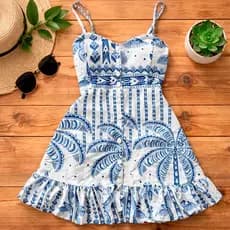 Vestido curto alcinha e botões floral delicado soltinho primavera