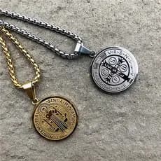 Colar Corrente Aço inoxidável Com Pingente Medalha De São Bento Banhado a Ouro 18K Aço Cirúrgico