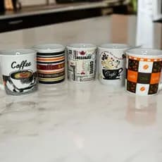 CANECA RETA DECORADA -150ML-DECORACOES CAFÉ  RETA SORTIDO-⭐