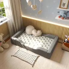 Cama Estilo Montessoriana tamanho berço macia 100% de espuma para bebê na cor cinza