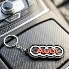 Chaveiro Audi Premium - Logo em Relevo Detalhes em Colmeia