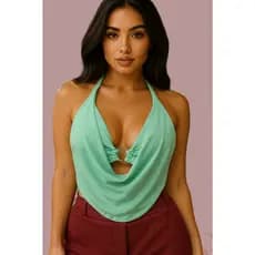 Cropped Top  Feminina – Decote Profundo com Argola Frontal Moda 2025