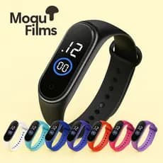 Relógio Digital Unissex M4 LED Esportivo à Prova d’Água com Pulseira Confortável e Visor Claro