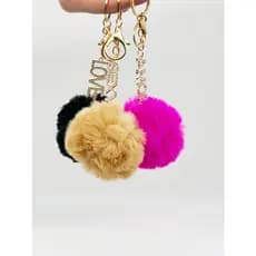 BR67-Chaveiro De Pom Pom Com Letra. Cores Aleatório