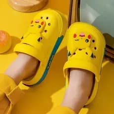 Miss.YE Sapatos de Anime Pokémon Pikachu Jigglypuff Charmander Snorlax Kawaii Fofos Sandálias de Praia de Verão Presente