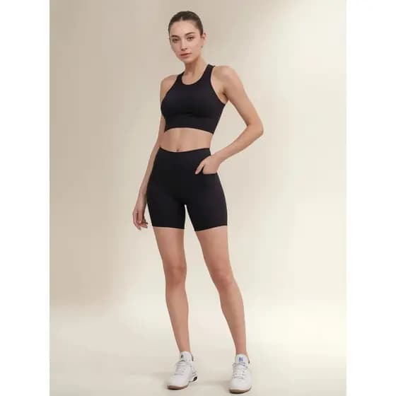 Conjunto Fitness Feminino Shorts Modelador com Bolso e Top para Academia