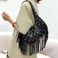 Bolsa Feminina De Ombro Axila Tachas Franjas Estilo Punk Rock Couro PU Casual Balada Motoqueira Y2K 2026