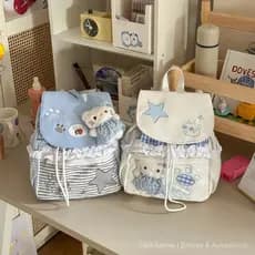 Mochila Feminina Couro sintético Cartoon para Viagem Mimo para Escola e Faculdade