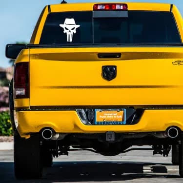 Adesivo Caveira de Chapéu - Decorativo Carro, Moto, Caminhão - Resistente Vinil Automotivo